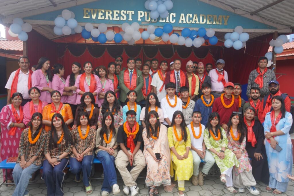 एभरेस्ट पब्लिक एकेडेमीका एसईई उत्तीर्ण विद्यार्थीहरूलाई बधाई तथा शुभकामना कार्यक्रम सम्पन्न