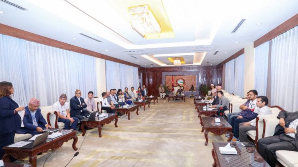 दैलेखको मिथेन ग्यास र धौवादीको फलाम उत्खनन तत्काल सुरु गर्न प्रधानमन्त्रीको निर्देशन