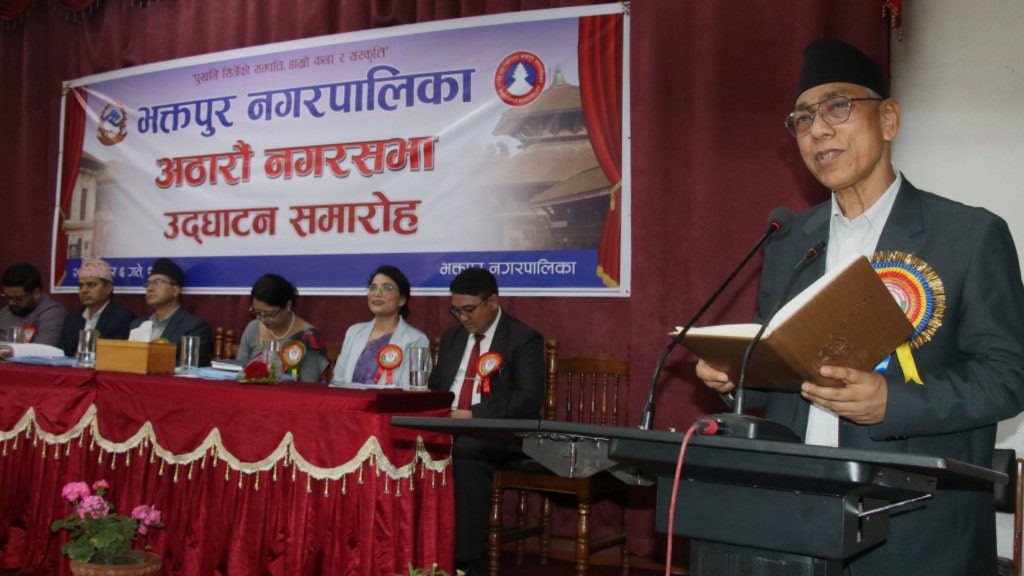 संघीयता कार्यान्वयनमा कमजोरी, कर्मचारी भर्नामा स्थानीय तहलाई अधिकार दिनुपर्ने सांसद सुवालको धारणा image