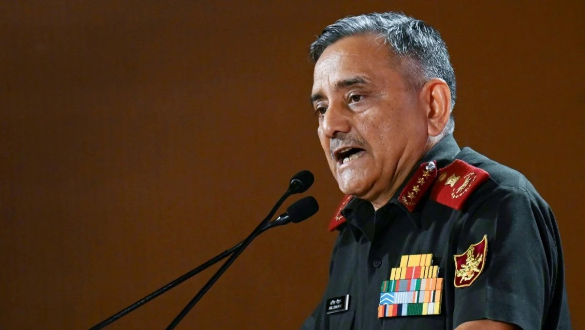 पाकिस्तानले भारतीय फाइटर जेट खसालेको स्वीकार, चिफ अफ डिफेन्स स्टाफ चौहानद्वारा पुष्टी image