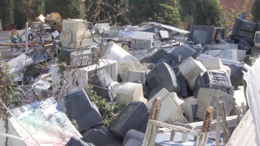 कानुनको अभावमा विद्युतीय फोहोर व्यवस्थापनमा समस्या image