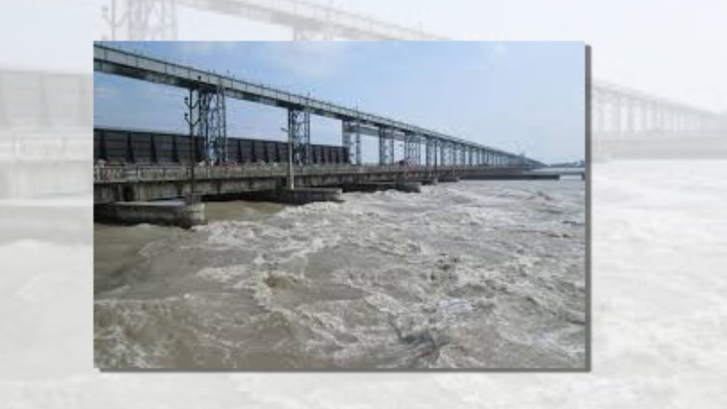 सप्तकोशीमा पानीको बहाव बढेपछि उदयपुरको बेलका उच्च जोखिममा