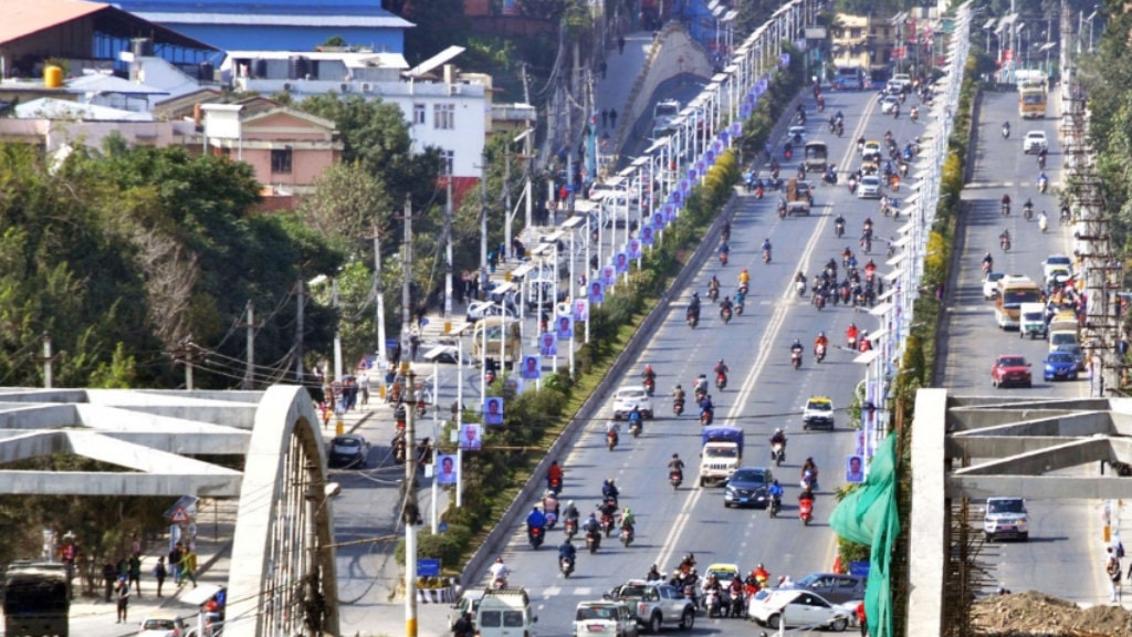काठमाडौँका मुख्य सडकमा २५ सय नयाँ ट्राफिक कोन राखेर व्यवस्थापन सुदृढ