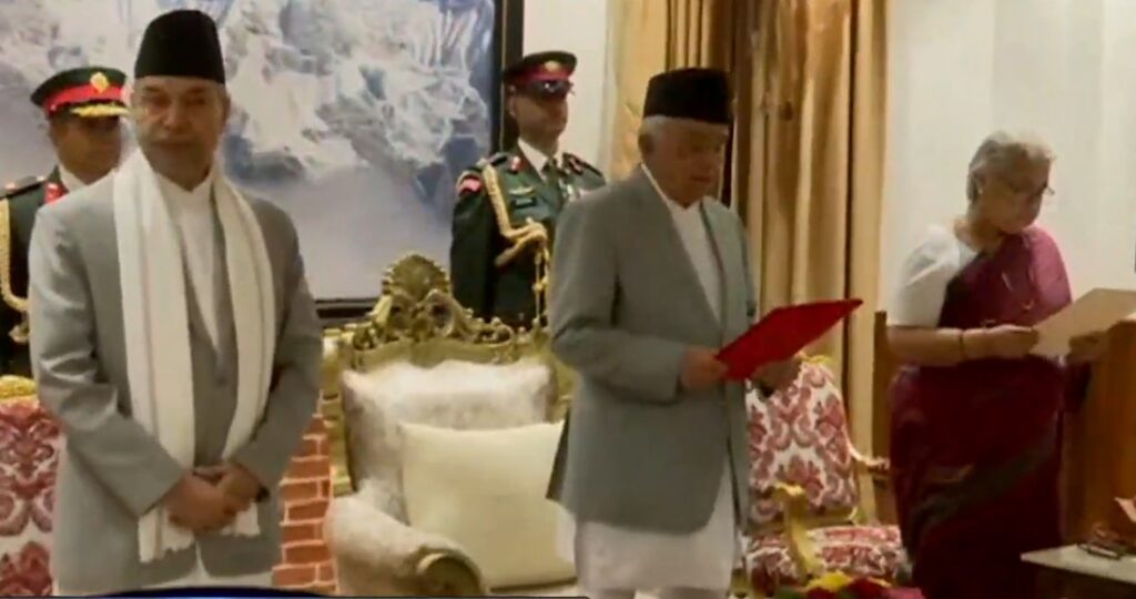 नेपालको पहिलो महिला प्रधानमन्त्री सुशीला कार्कीले लिइन् शपथ, संसद् विघटनको सिफारिस