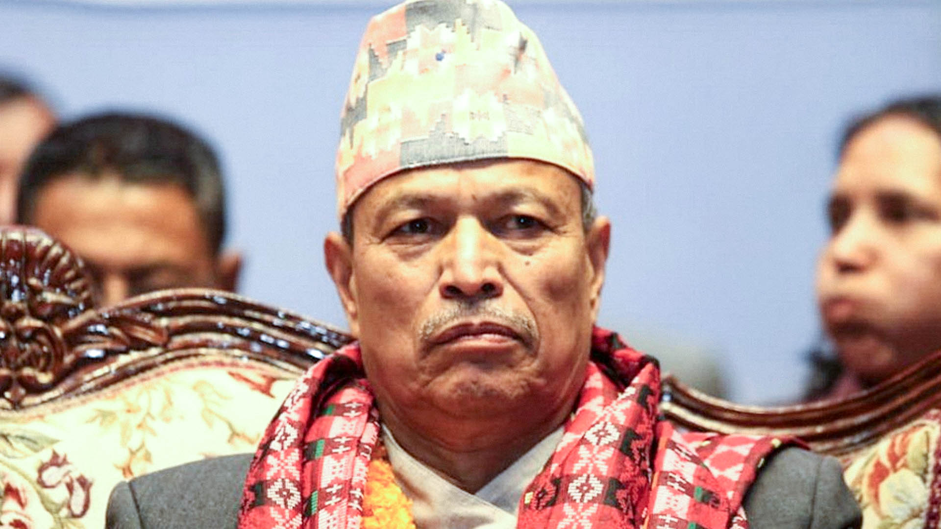 भीम रावलको कटाक्ष : ‘हेलिकप्टर चढेर भागेका ओली अहिले गुन्डुबाट हुँकार गरिरहेका छन्’ image