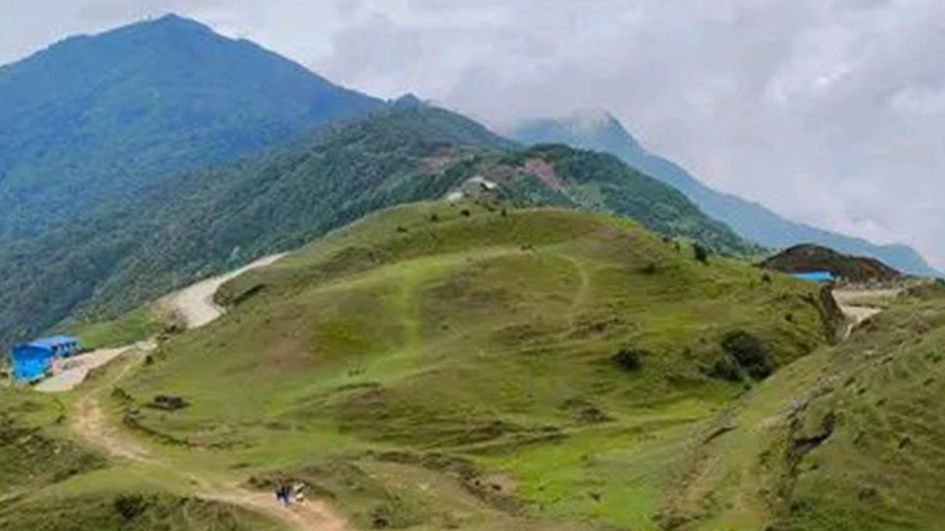 पूर्वी नेपालको नयाँ पर्यटकीय गन्तव्य बन्दै चखेवा भञ्ज्याङ image