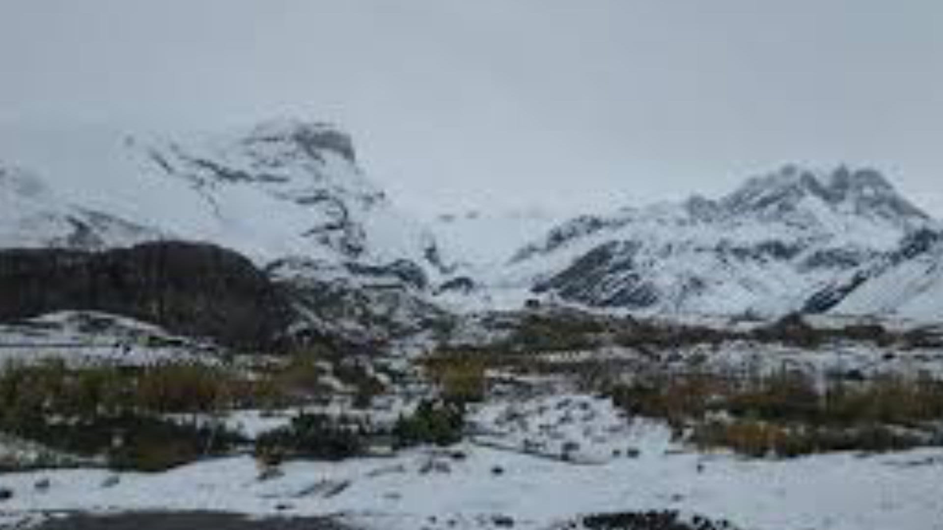 हिमपात नहुँदा मुस्ताङका किसान चिन्तित , उत्पादन घट्ने डर image