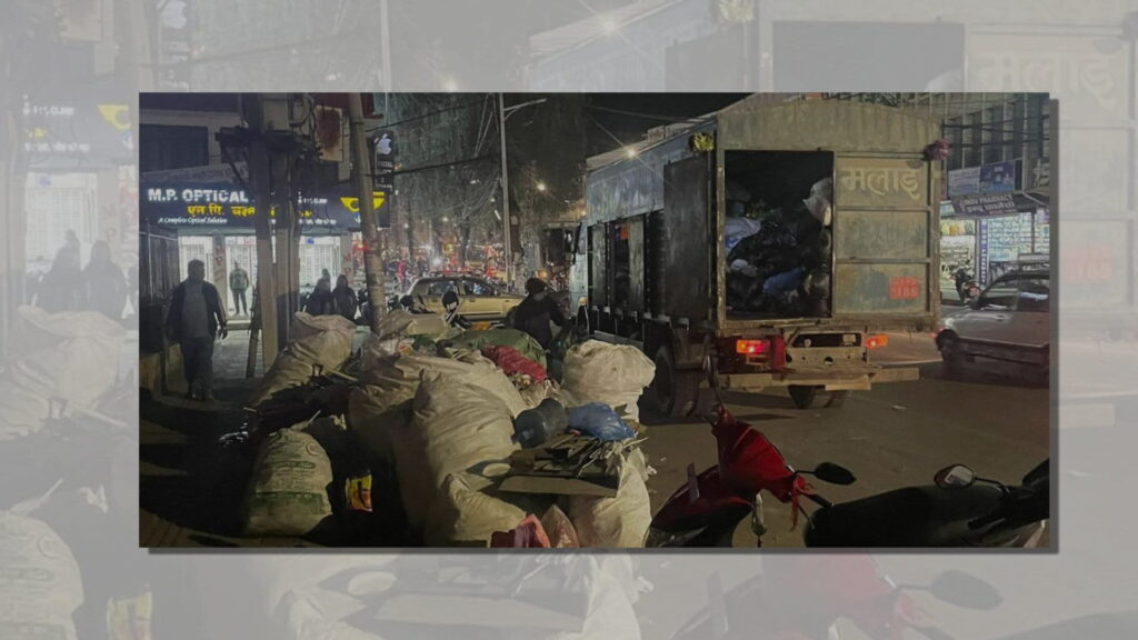 पोखरामा दुई सातापछि फोहर उठाउन सुरु