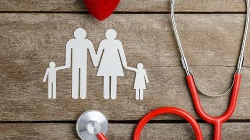 “स्वास्थ्य बीमाअन्तर्गत १ लाख रुपैयाँको उपचार सुविधा यथावत्”