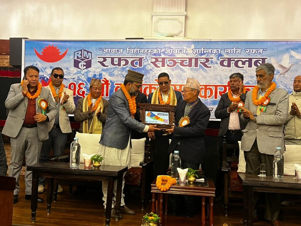 देश र जनताको पक्षमा बोल्न पत्रकारहरू हिच्किचाउन हुँदैनन् : अध्यक्ष बिजुक्छें