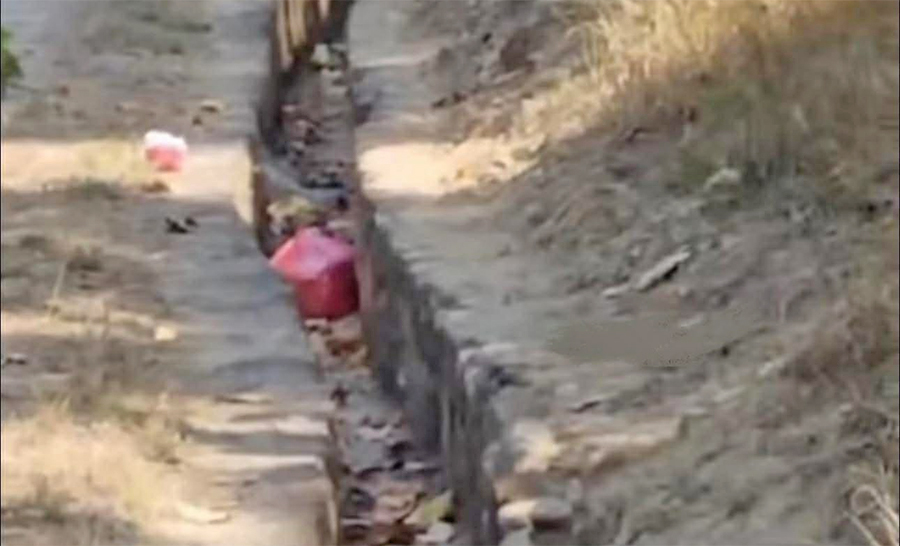 सुर्खेतको छिन्चुमा प्रेसर कुकरमा ‘खतरा’ लेखिएको शंकास्पद वस्तु फेला image