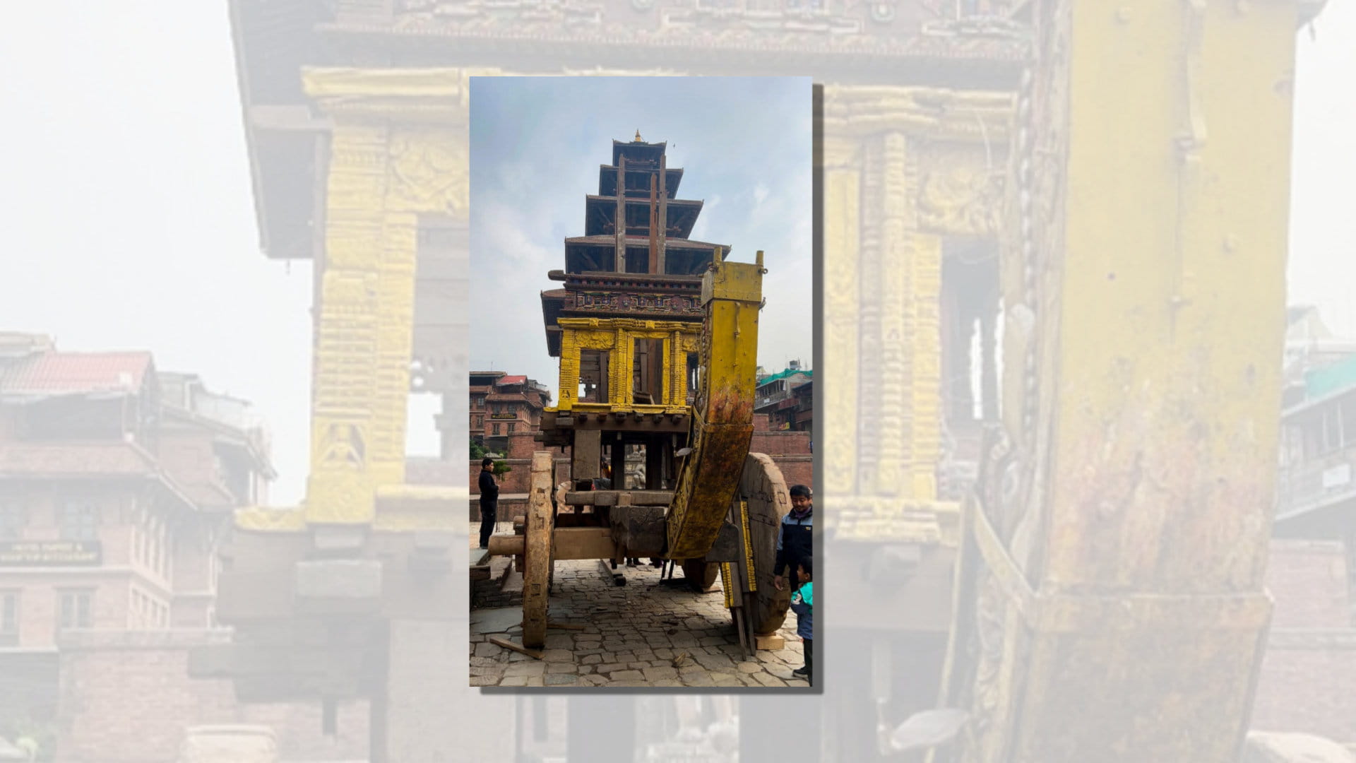भक्तपुरमा बिस्का जात्राको तयारी तीव्र, भैरवनाथको रथ निर्माण हुँदै image