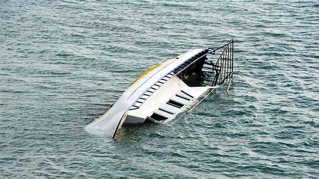 अण्डमान सागरमा डुङ्गा पल्टिँदा करिब २५० रोहिङ्ग्या शरणार्थी बेपत्ता