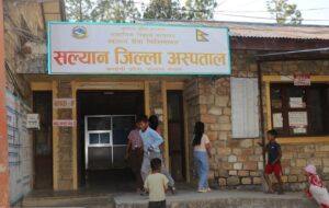 डाक्टर अभावले जिल्ला अस्पताल सल्यानमा सल्यक्रिया सेवा ठप्प, बिरामी मर्कामा image