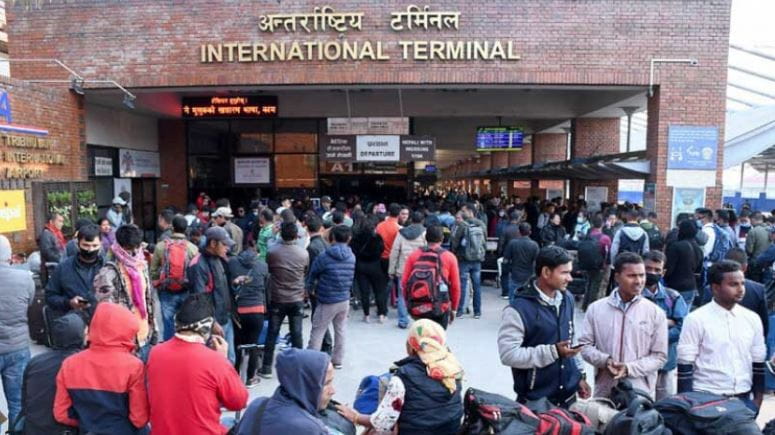 एक महिनामै ६१ हजारभन्दा बढी नेपाली विदेशिए रोजगारीका लागि