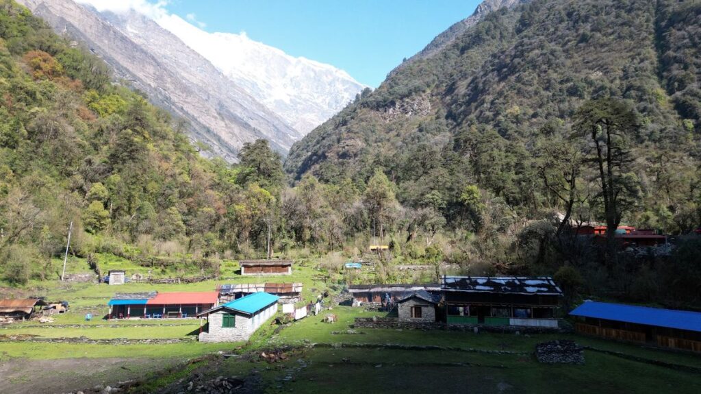 घुम्तीगोठबाट पर्यटकीय गन्तव्य बनेको म्याग्दीको दोभान