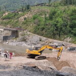 फोक्सिङटार र बङ्शिलाघाटमा बेलिब्रिज हटाएपछि पूर्वी तराईसँगको यातायात सम्पर्क विच्छेद