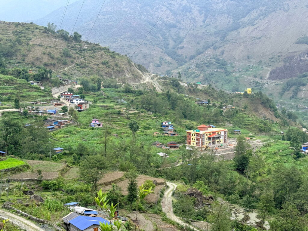 धवलागिरि गाउँपालिका मुनामा पक्की नाला निर्माण