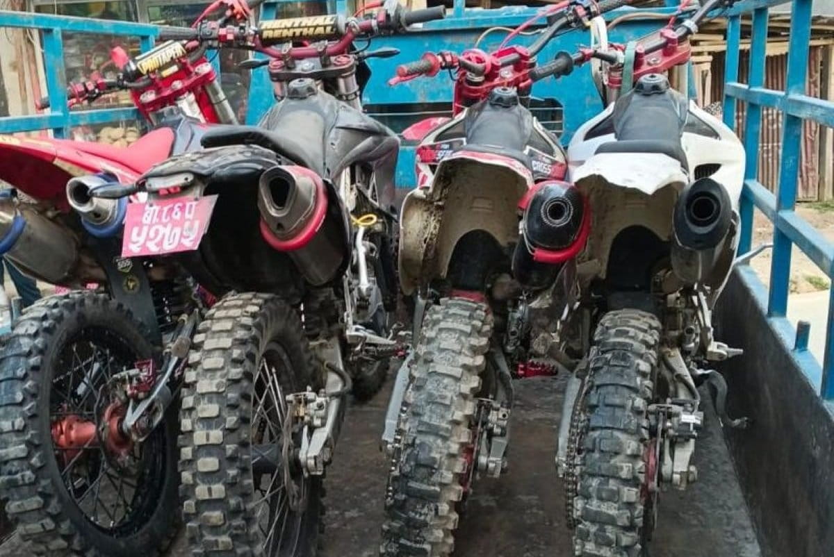 ध्वनि प्रदूषण गर्ने मोटरसाइकल धमाधम नियन्त्रणमा लिइँदै image