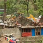 अतिक्रमित वनक्षेत्रको संरचना हटाइयो
