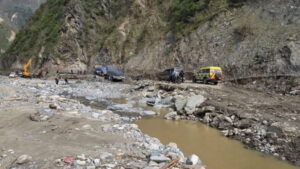 अविरल वर्षाले देशभरका राजमार्ग प्रभावित, बीपी राजमार्ग र कान्ति लोकपथ पूर्ण रूपमा बन्द