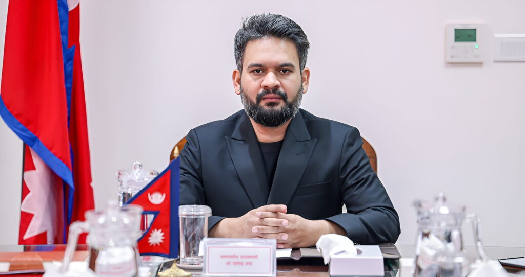निर्माण व्यवसायीसँग प्रधानमन्त्रीको छलफल : समस्या समाधान र लगानी वातावरण सुधारमा सरकार प्रतिबद्ध
