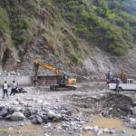 देशभर वर्षाको असर: ७ मुख्य राजमार्ग पूर्ण बन्द, ४ सडकमा एकतर्फी मात्रै सवारी सञ्चालन