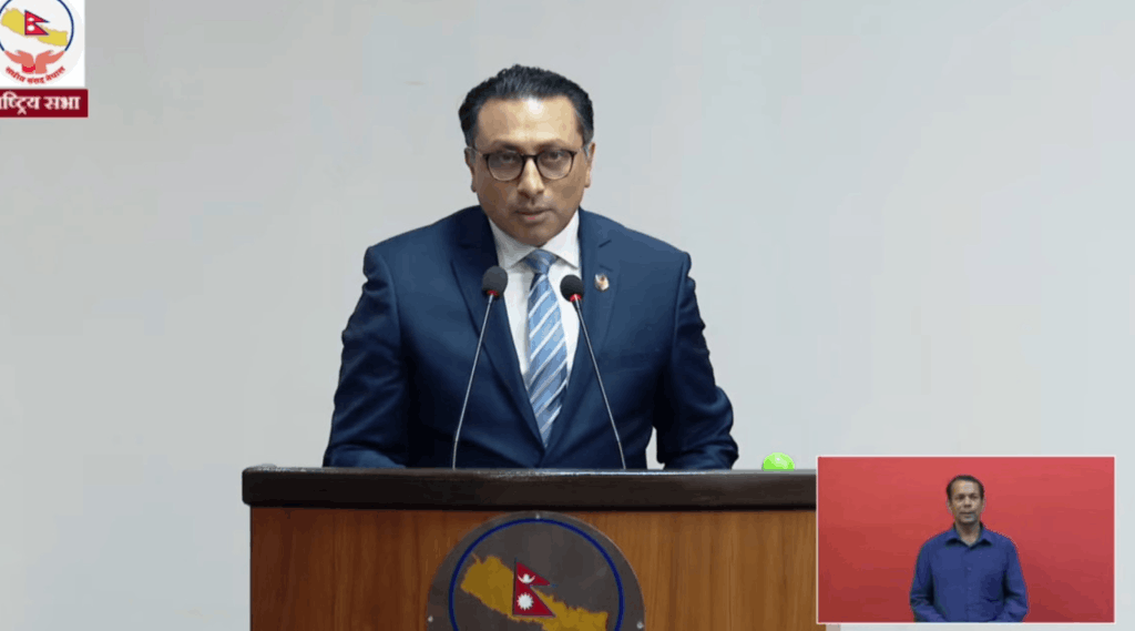 ‘कर हटाउने होइन, विकल्प पनि देखाउनुस्’ : अर्थमन्त्री डा. स्वर्णिम वाग्ले