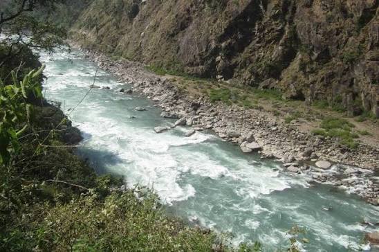 बाढीको जोखिमपछि कालिकोटमा डेढ सय परिवार सुरक्षित स्थानमा सारिए