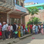 सीमापारि किनमेल घट्दा नेपालगञ्जका पसलमा बढ्यो चहलपहल